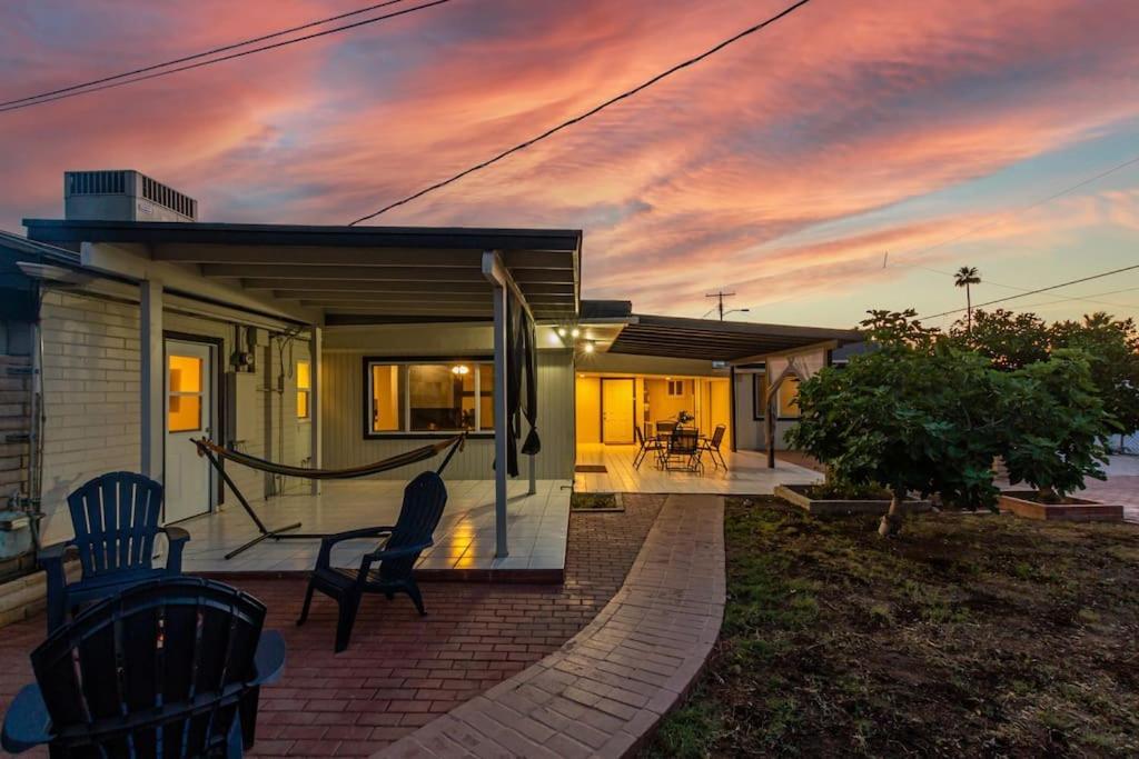 Appartement New Midtown Modern With Backyard